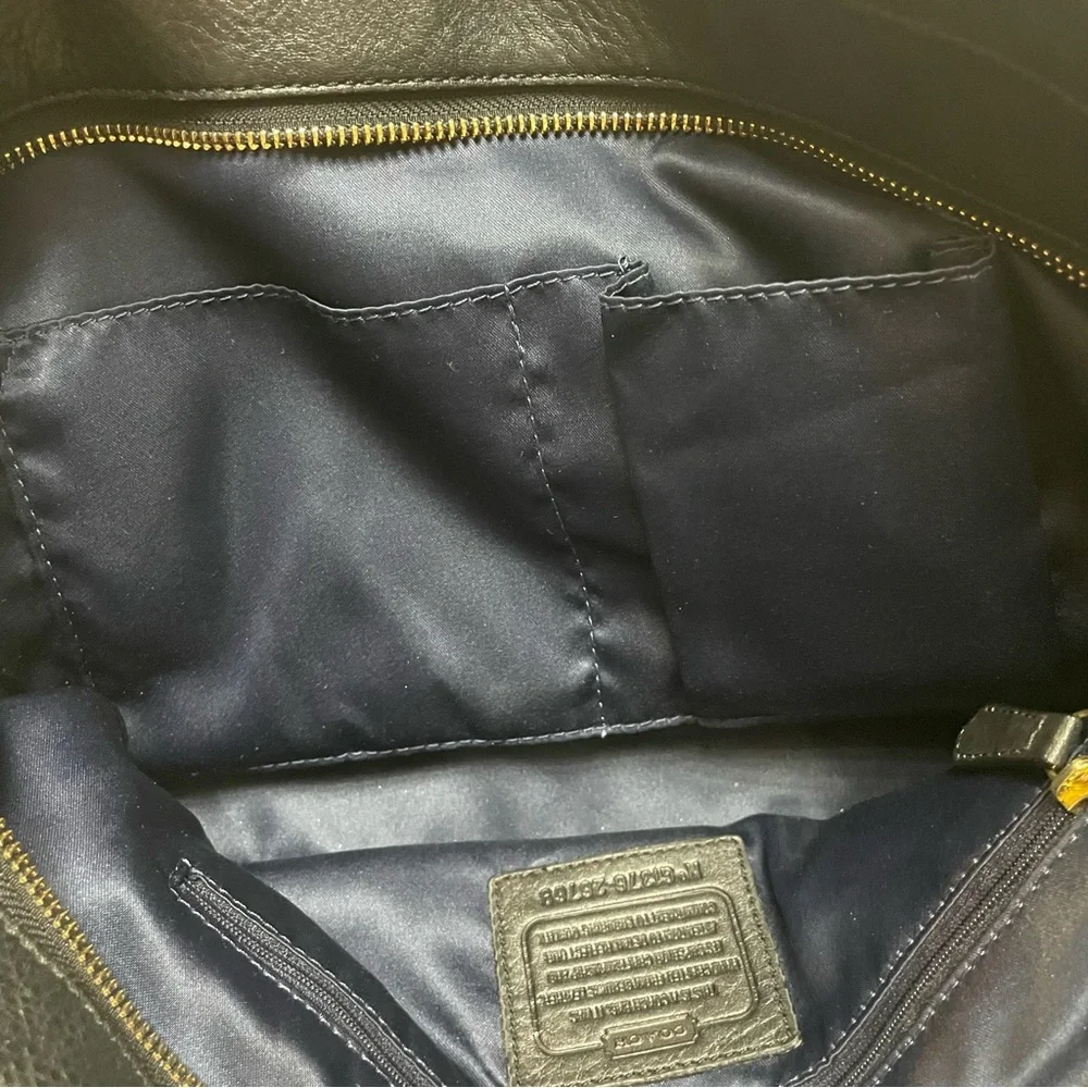 Vintage ❤️ Coach Soft Pebbled Leather Black & Gold Classic Shoulder Tote Bag EUC - Picture 13 of 14